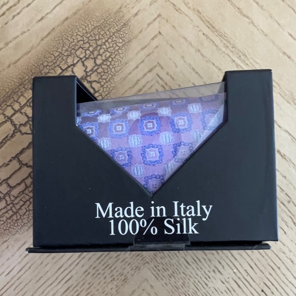 KIRKLAND SIGNATURE Purple Silk Tie New in Box - Picture 2 of 3